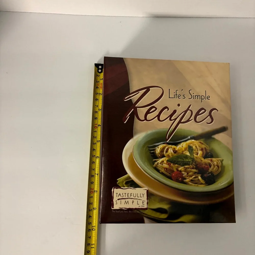 Tastefully Simple Simple Recipes 9th Edition 2009 3-Ring Recipe Binder Cookbook